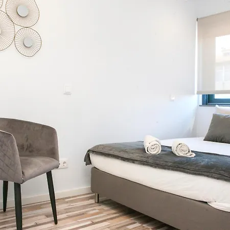 Amadeo - Gaia/porto 3.º T *